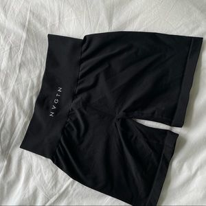 NVGTN solid seamless shorts